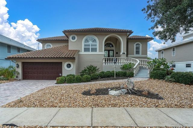 2853 SEABREEZE DRIVE S, Gulfport, FL 33707