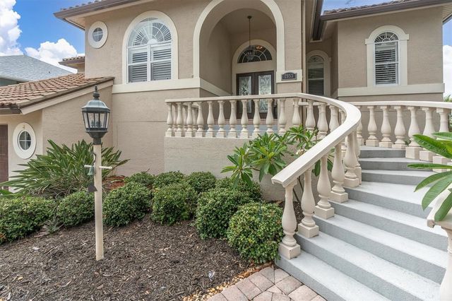 2853 SEABREEZE DRIVE S, Gulfport, FL 33707