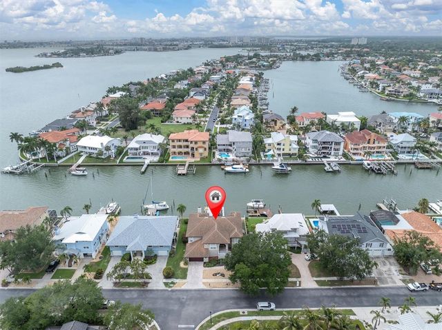 2853 SEABREEZE DRIVE S, Gulfport, FL 33707