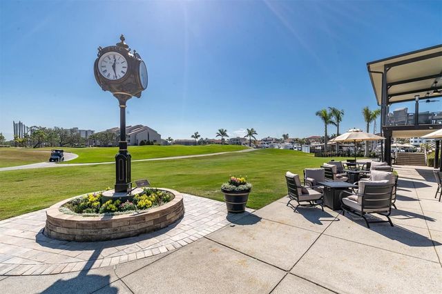 2853 SEABREEZE DRIVE S, Gulfport, FL 33707