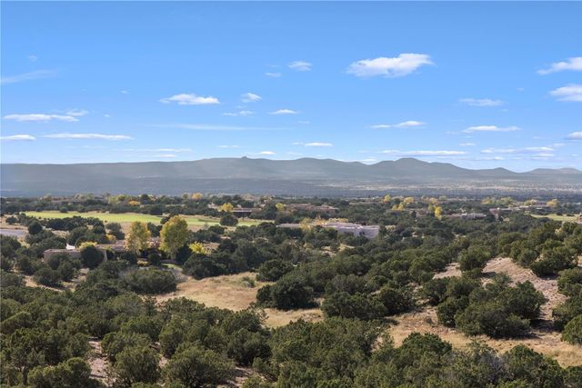 19 Painted Horse, Santa Fe, NM 87506