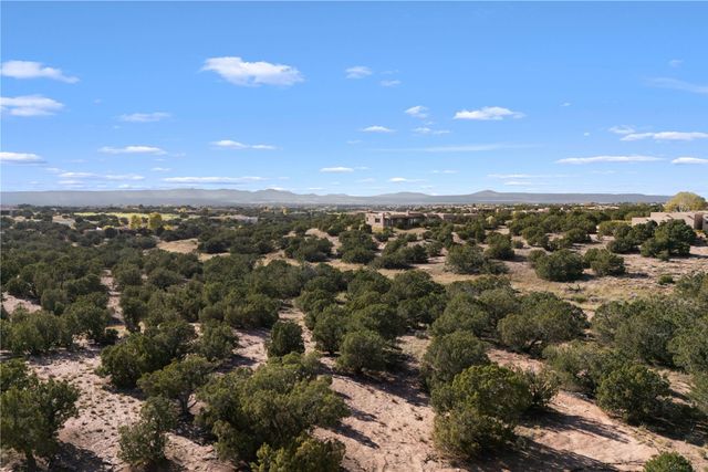 19 Painted Horse, Santa Fe, NM 87506