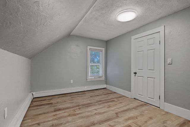 39 Hope St 3, Attleboro, MA 02702