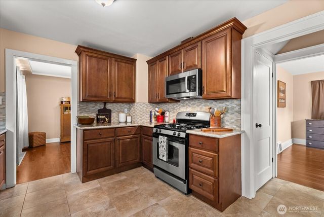 236 S 55th Street, Tacoma, WA 98408