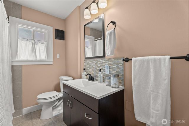 236 S 55th Street, Tacoma, WA 98408