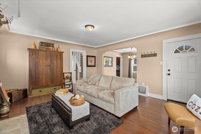 236 S 55th Street, Tacoma, WA 98408