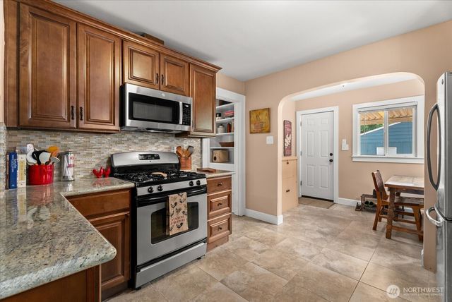 236 S 55th Street, Tacoma, WA 98408