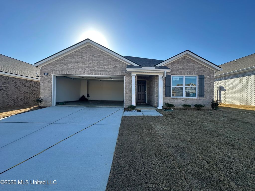 110 Pine Street, Byhalia, MS 38611 — exterior