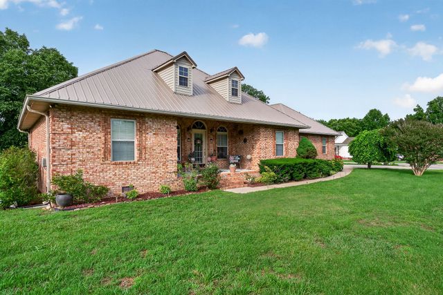 271 Hearthstone Dr, Sparta, TN 38583