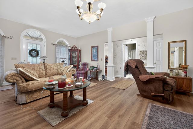 271 Hearthstone Dr, Sparta, TN 38583