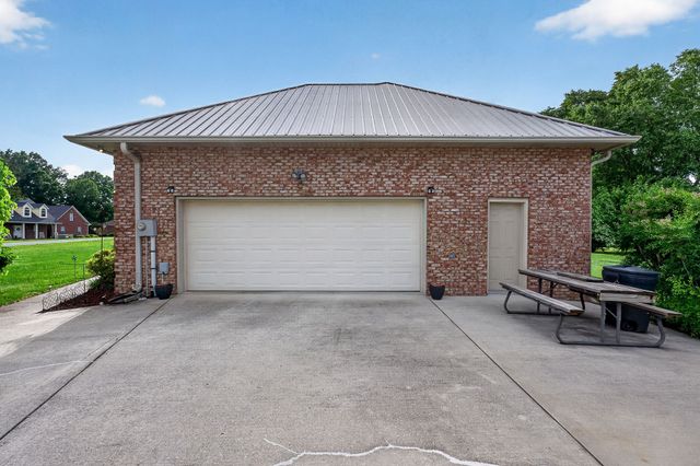 271 Hearthstone Dr, Sparta, TN 38583