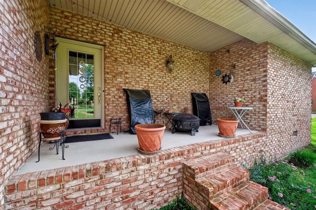 271 Hearthstone Dr, Sparta, TN 38583