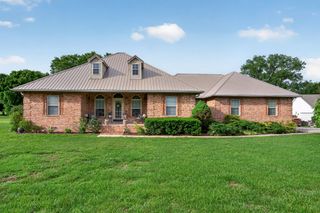 271 Hearthstone Dr, Sparta, TN 38583