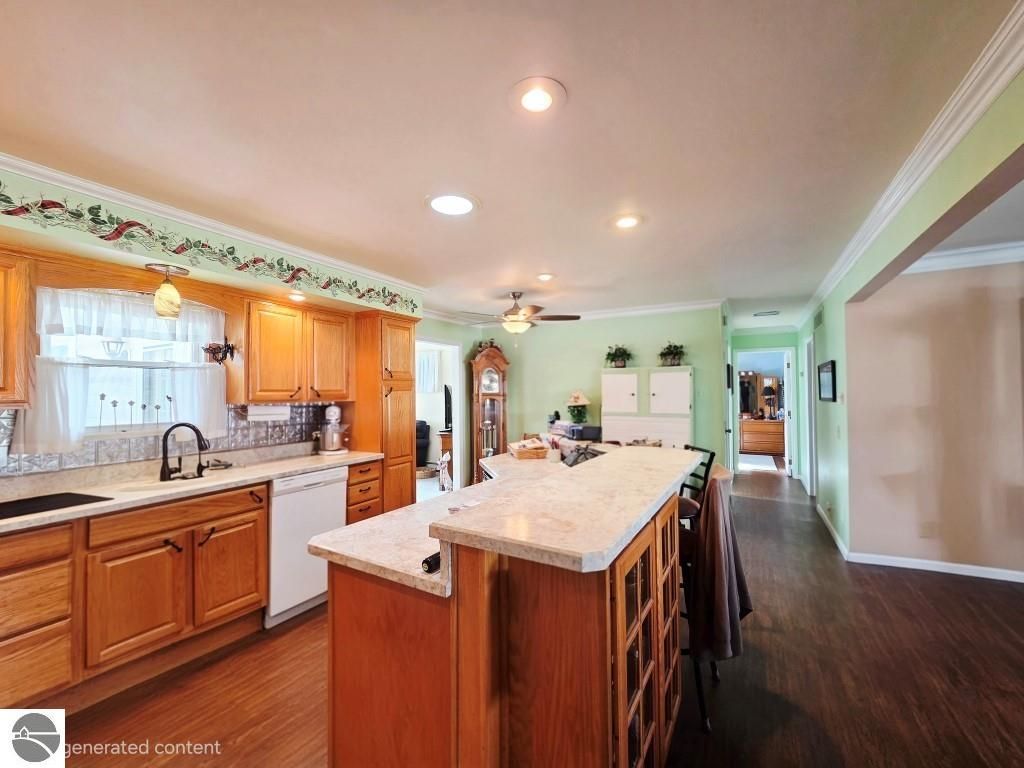 Image 7 of property listing at 44 Leroy Street, Hillsdale, MI 49242