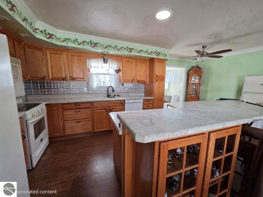 Image 8 of property listing at 44 Leroy Street, Hillsdale, MI 49242