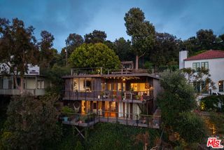 454 Stassi Lane, Santa Monica, CA 90402