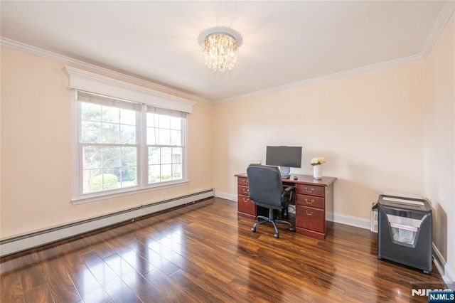 12 Rene Court, Wayne, NJ 07470