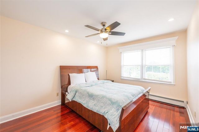 12 Rene Court, Wayne, NJ 07470