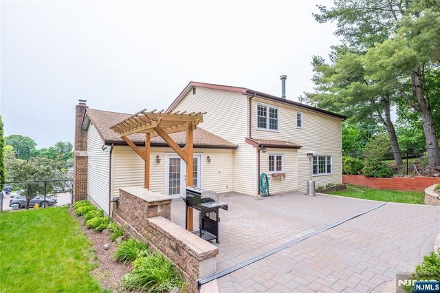12 Rene Court, Wayne, NJ 07470