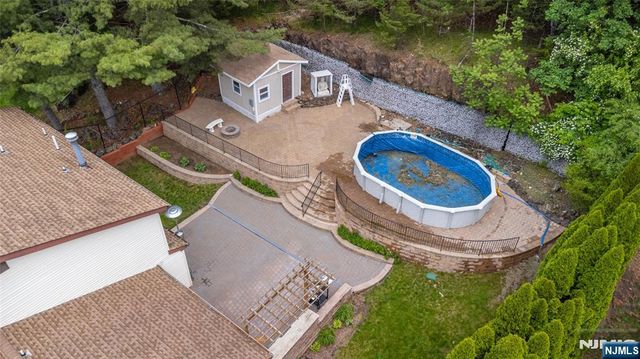 12 Rene Court, Wayne, NJ 07470