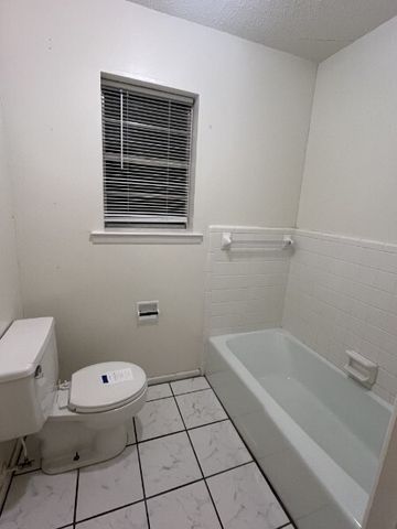 1141 Bowie Street, Sulphur Springs, TX 75482