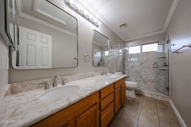 1960 E Springfield Place, Chandler, AZ 85286