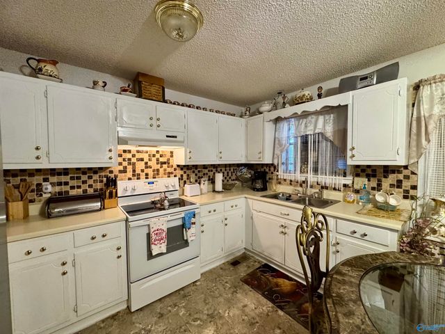 1020 Rosa Parks Street, Courtland, AL 35618