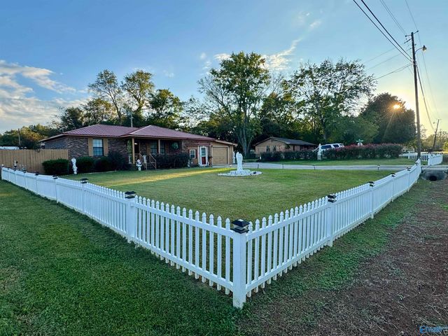 1020 Rosa Parks Street, Courtland, AL 35618