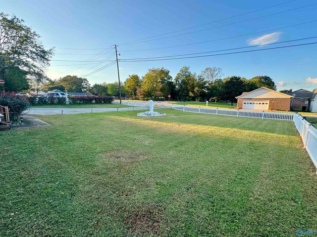 1020 Rosa Parks Street, Courtland, AL 35618