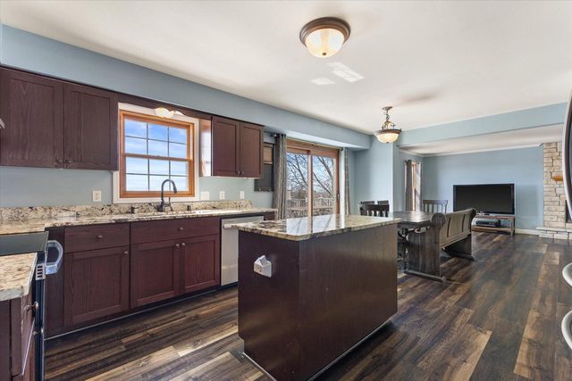 S96W12833 Walter Hagen DRIVE, Muskego, WI 53150