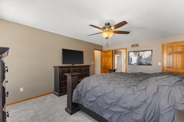 S96W12833 Walter Hagen DRIVE, Muskego, WI 53150