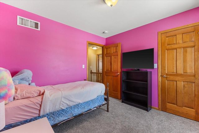 S96W12833 Walter Hagen DRIVE, Muskego, WI 53150