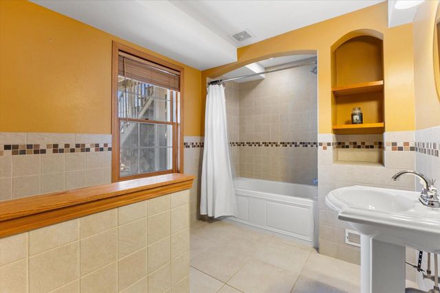 S96W12833 Walter Hagen DRIVE, Muskego, WI 53150