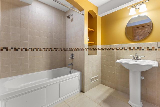 S96W12833 Walter Hagen DRIVE, Muskego, WI 53150