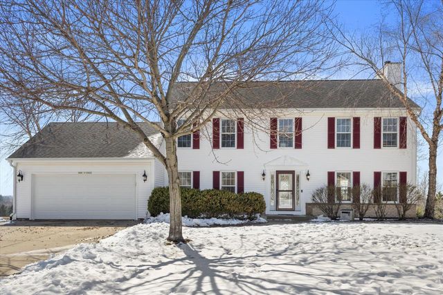 S96W12833 Walter Hagen DRIVE, Muskego, WI 53150