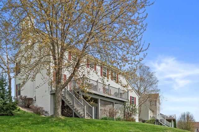 S96W12833 Walter Hagen DRIVE, Muskego, WI 53150