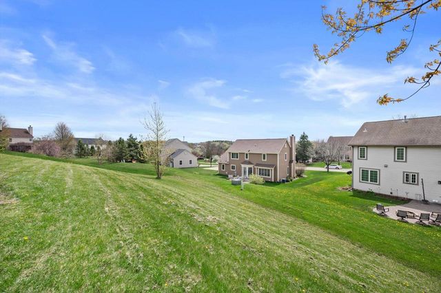 S96W12833 Walter Hagen DRIVE, Muskego, WI 53150