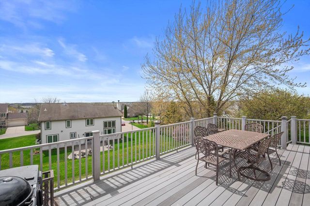 S96W12833 Walter Hagen DRIVE, Muskego, WI 53150