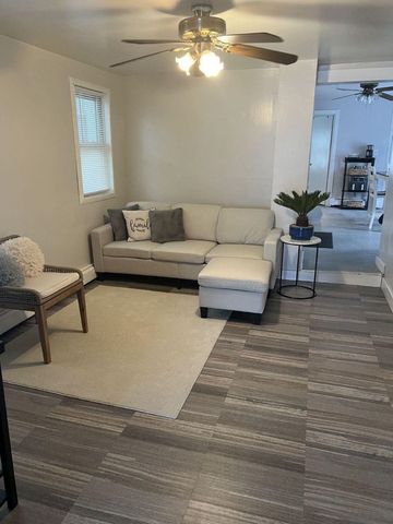 320 Cedar St Apt 3, Manchester, NH 03103