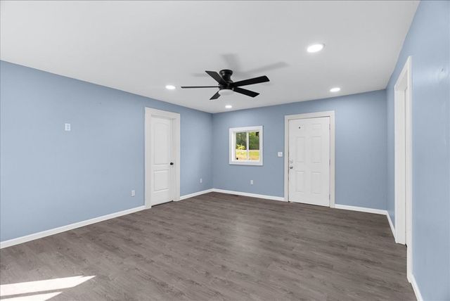 602 Dawnville Road, Dalton, GA 30721