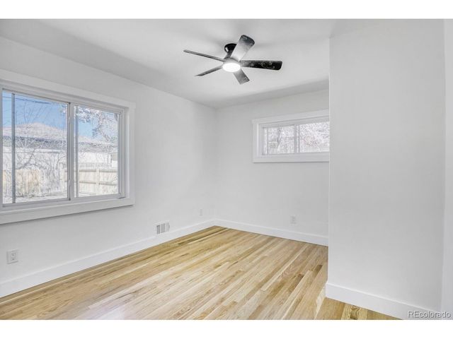 2261 E Dartmouth Pl, Englewood, CO 80113