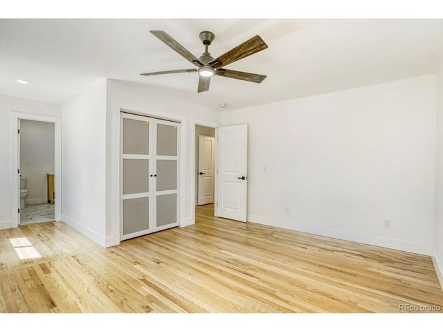 2261 E Dartmouth Pl, Englewood, CO 80113