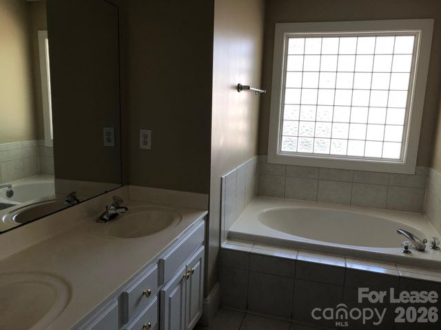 126 Purple Finch Lane, Mooresville, NC 28117