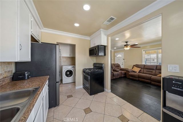 7676 Birchleaf, Pico Rivera, CA 90660