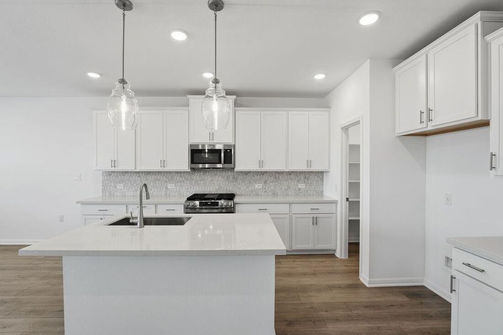 1712 Lorant LN, Pflugerville, TX 78660