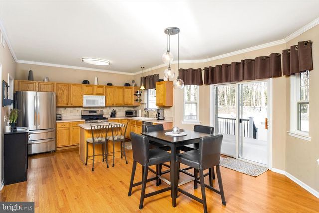 18 COUNTRY WOODS DR, New Egypt, NJ 08533