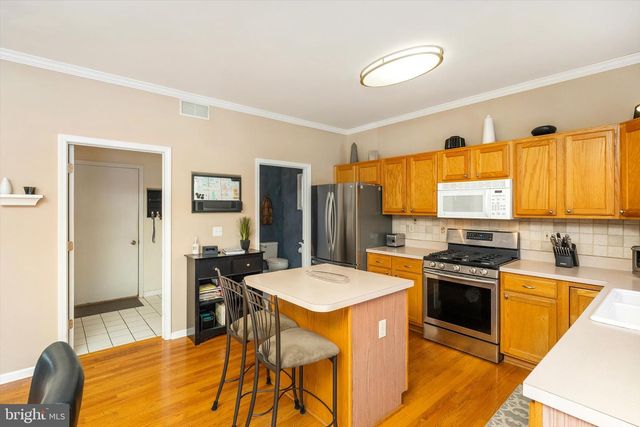 18 COUNTRY WOODS DR, New Egypt, NJ 08533