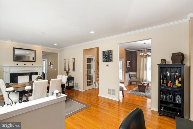 18 COUNTRY WOODS DR, New Egypt, NJ 08533