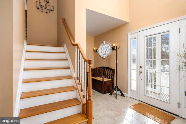 18 COUNTRY WOODS DR, New Egypt, NJ 08533