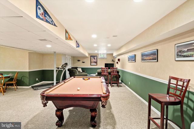 18 COUNTRY WOODS DR, New Egypt, NJ 08533